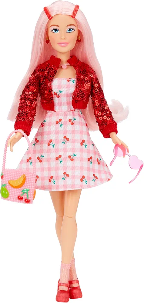 MGA Entertainment Dream Ella Extra Iconic Doll- Aria, 11.5" Fashion Doll with 9+ Americana Style Inspired Trendy Fashion Pieces, Light Pink Hair, Great Gift, Toy for Kids Ages 5+